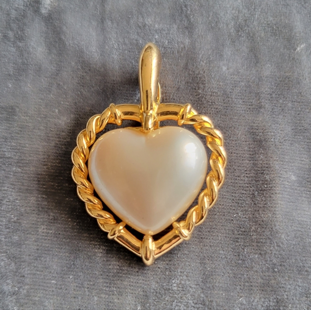 Lillie Rubin Pendant/Enhancer Goldtone Heart Faux Pearl Vintage 90s